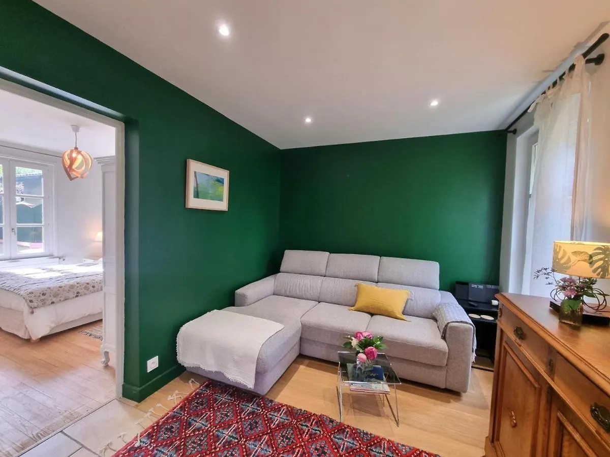 Holiday home Gite Charmant Avec Jardin, Terrasse Et Tout Confort A Saint-Galmier - Fr-1-496-293