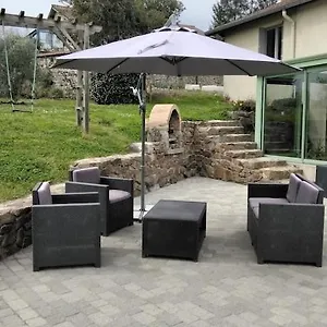 Dans Un Village De Caractere Hébergement de vacances
